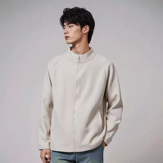 无吊牌 男士石墨烯外套，舒适有弹力 具有导热散热抗静电贴身穿着舒适 可以单穿也可以外搭羽绒服，大衣各种秋冬外套 可穿的实用性超强内穿外搭都可以 商品图2