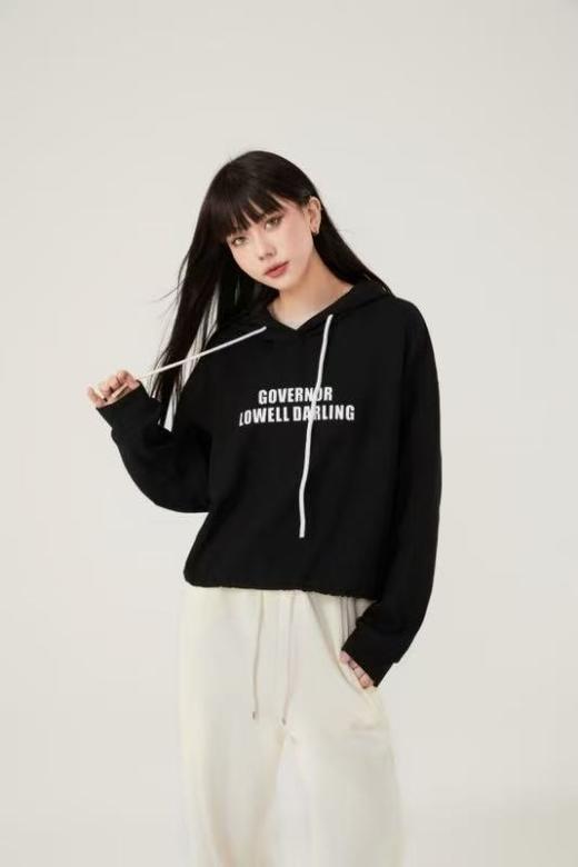 <曾小咸推荐>字母印花抽绳连帽卫衣（默认均码码数） 商品图1