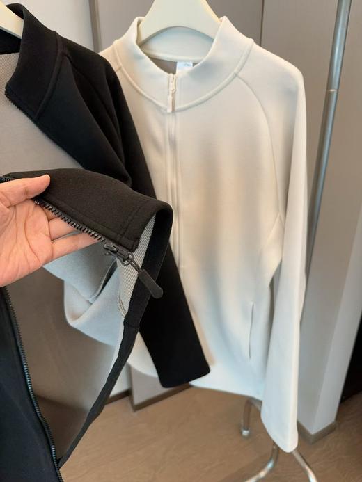 无吊牌 男士石墨烯外套，舒适有弹力 具有导热散热抗静电贴身穿着舒适 可以单穿也可以外搭羽绒服，大衣各种秋冬外套 可穿的实用性超强内穿外搭都可以 商品图12