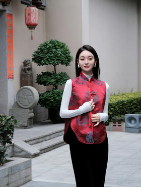 暂不上架|盛唐牡丹| 双龙团纹真丝花蕾缎马甲-钉珠款（钉珠花纹随机）