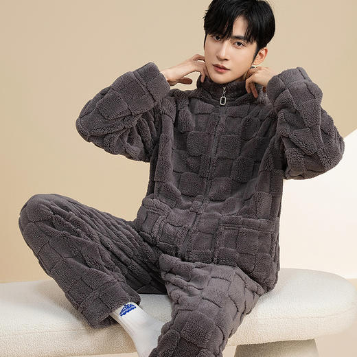 【限时特价】男士秋冬季立领拉链加厚珊瑚绒家居服套装 商品图0