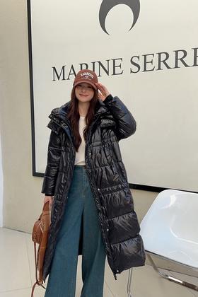 HAYES 黑色光泽感羽绒服外套 19798