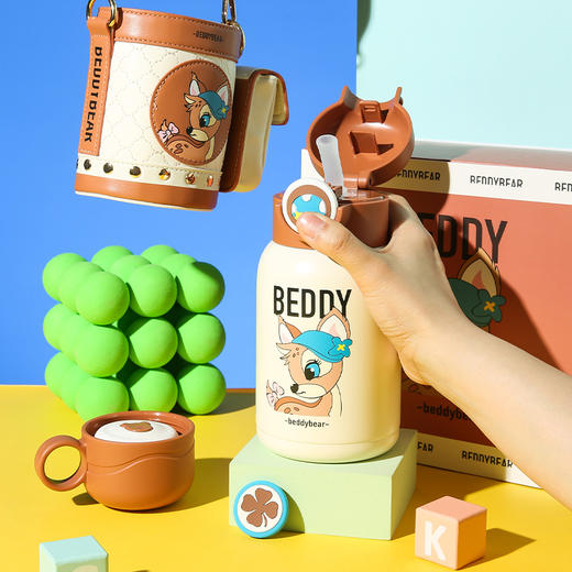 【一般贸易】杯具熊豌豆儿童保温杯(酷酷鹿)630ML 商品图1