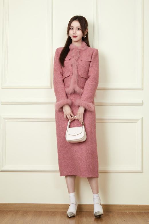 Le Malene 粉色小香风毛绒边羊毛羽绒套装 19817 商品图3