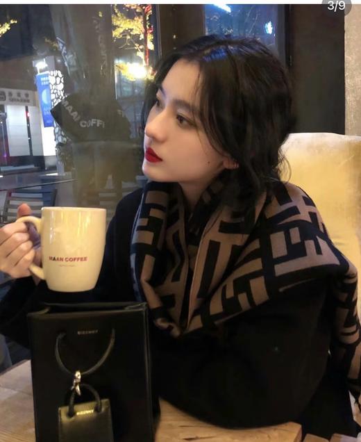 老花FF经典围巾 商品图2