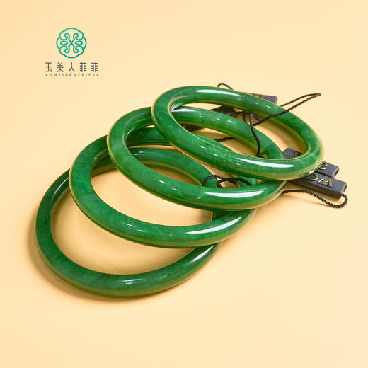 玉美人菲菲-和田玉碧玉手镯 商品图0