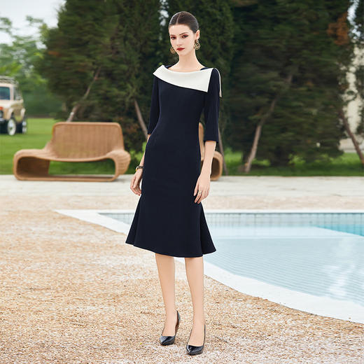 AD阔太太洋气高贵连衣裙女一字领法式赫本风小黑裙修身包臀鱼尾裙 商品图0