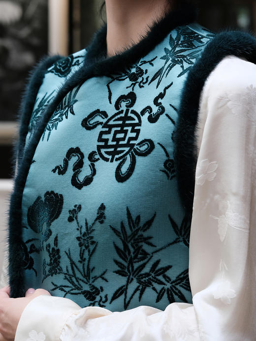 盛唐牡丹| 兰芝常生水貂漳缎夹棉马甲 商品图5