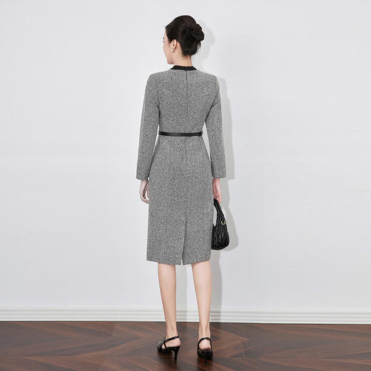 【高货wl】全新升级【铂金会员358/天猫479/差价121】(02723) 洛诗琳法式轻奢简约风轻熟撞色蝴蝶结圆领长袖女连衣裙 商品图4