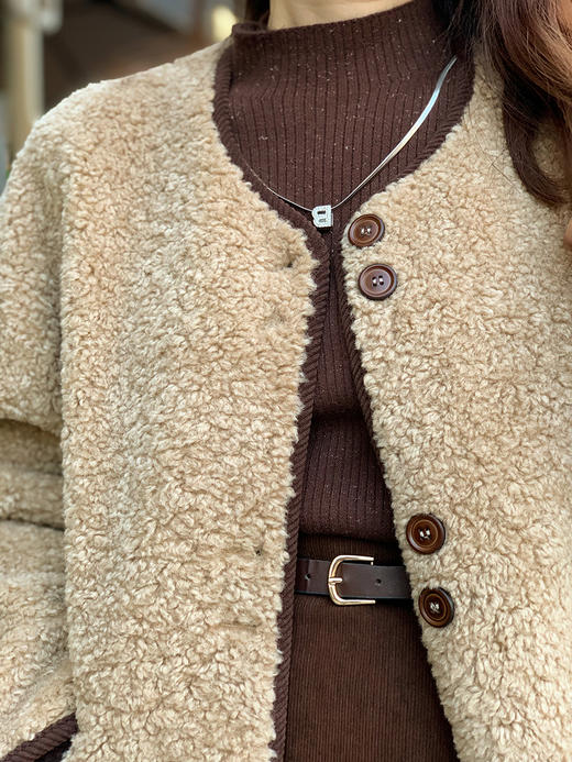 【百图lulu定制】【羊羔毛外套】羊毛毛 麂皮内里 防风保暖 时髦外套 商品图9