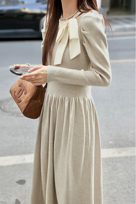 SIA SAYLOR 米灰色法式优雅蝴蝶结针织连衣裙 19785 商品图2