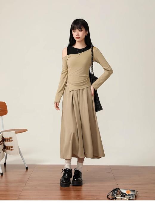 <曾小咸推荐>慵懒风圆领长袖t恤a字连衣裙两件套 商品图1