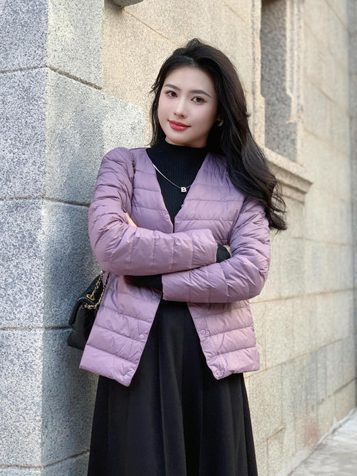【百图lulu定制】【预售10天发】【万能轻薄羽绒服】90白鸭绒 轻薄羽绒服 可外穿可打底，可圆领 可V领 轻薄羽绒服 商品图13