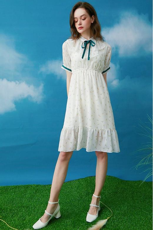 komello 四月甜碎花连衣裙 15902 商品图1