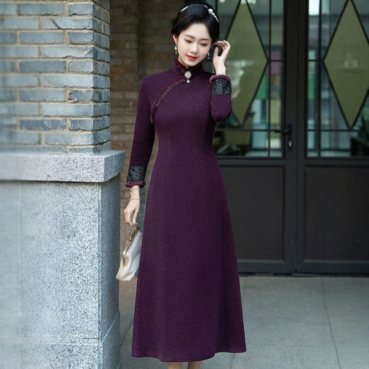 HQ-357高档金貂绒旗袍2024冬季新款复古改良新中式国风连衣裙女气质长款 商品图2