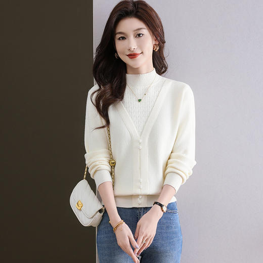 CC-11-9075秋冬季假两件新款女士毛衣一体加绒厚款小个子洋气打底衫 商品图2