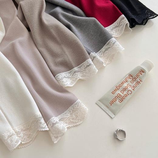 老米优品🎈3-5天！《V领蕾丝花边亲奢莱赛尔暖肤套装》会呼吸的好面料，轻，暖，柔。唯美设计爱不释手~~TZ241125B 商品图4