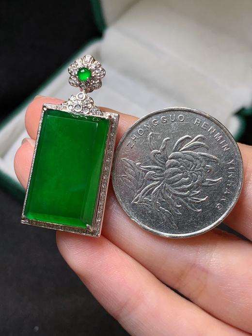 无事牌翡翠吊坠 商品图3