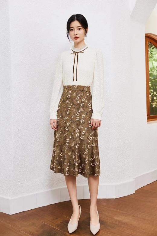 LNNNS 米色花边领立体钩花弹力上衣 19824 商品图1