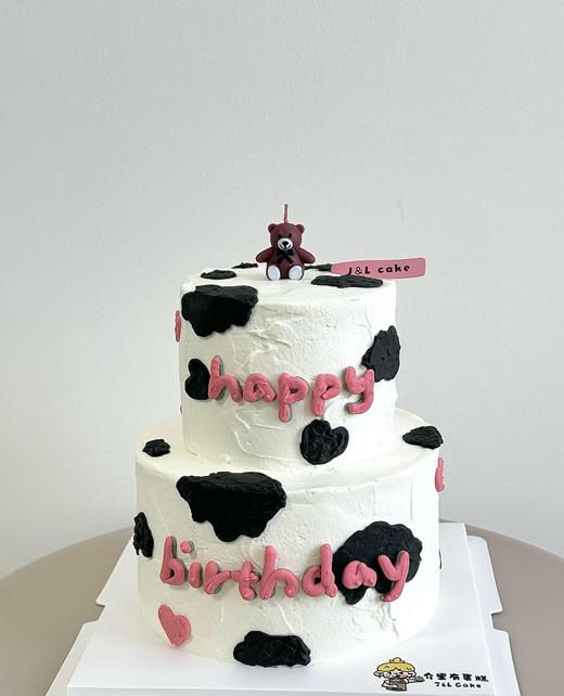 【优品系列】---双层加高【牛奶皮肤款蜡烛小熊】蛋糕 商品图0