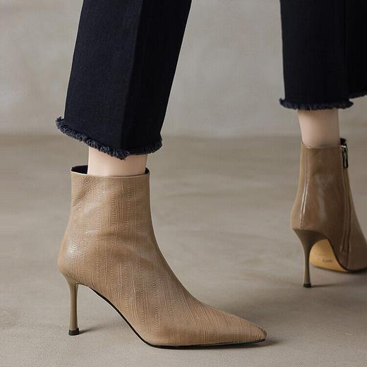 【预售5天】秋冬季新款靴子尖头细跟压花羊皮时装靴简约百搭短靴女FDJ&YC-332 商品图1