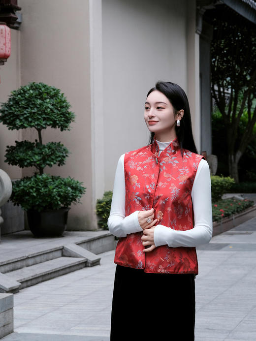 盛唐牡丹| 鹊笑鸠舞宋锦双面穿夹棉马甲 商品图0