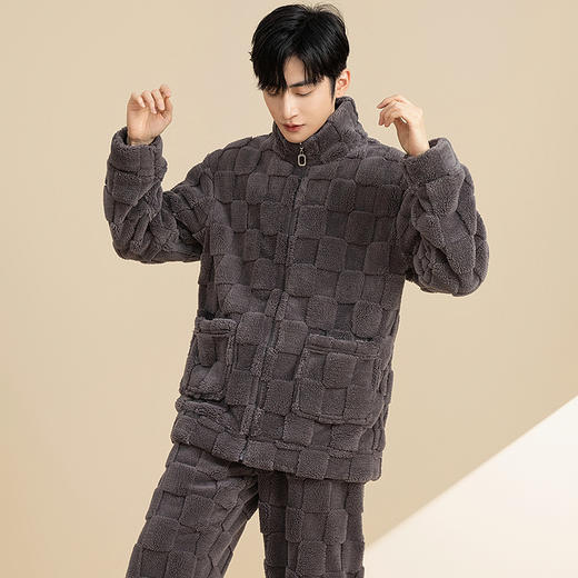 【限时特价】男士秋冬季立领拉链加厚珊瑚绒家居服套装 商品图1