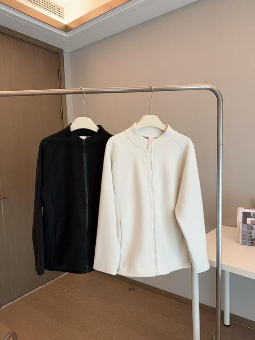 无吊牌 男士石墨烯外套，舒适有弹力 具有导热散热抗静电贴身穿着舒适 可以单穿也可以外搭羽绒服，大衣各种秋冬外套 可穿的实用性超强内穿外搭都可以 商品图13