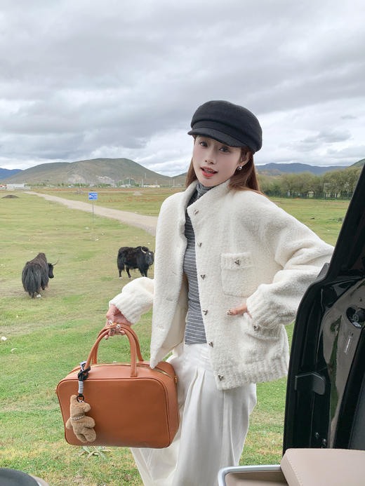 【99元任选2件】新品现货秒杀！卖完下架不再补 ！微信粉丝打折价！！设计感下摆开叉深灰色条纹高领打底衫 商品图7