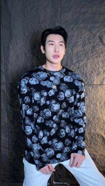 T1791秋季新款美式复古满印玫瑰花印花圆领长袖T恤情侣休闲上衣潮 商品图0