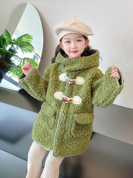 【时尚可爱毛毛连帽大衣，连帽领口，百搭舒适】女童羊羔绒外套 秋冬新款 洋气儿童加绒上衣秋装 宝宝加厚童装-QQ 商品图3
