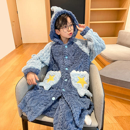 【冬季保暖，珊瑚绒加厚睡袍套装，可外穿家居服】儿童睡袍珊瑚绒 冬季加绒加厚儿童法兰绒 男孩睡衣 可外穿家居服 亲子套装-QQ 商品图10