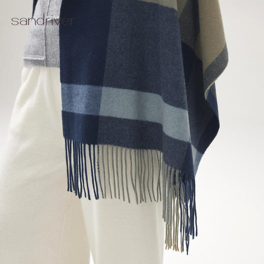 羊绒格纹流苏披肩SJF96P756N 商品图1