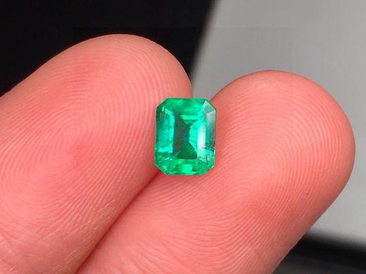 0.73ct刻面祖母绿裸石 商品图1