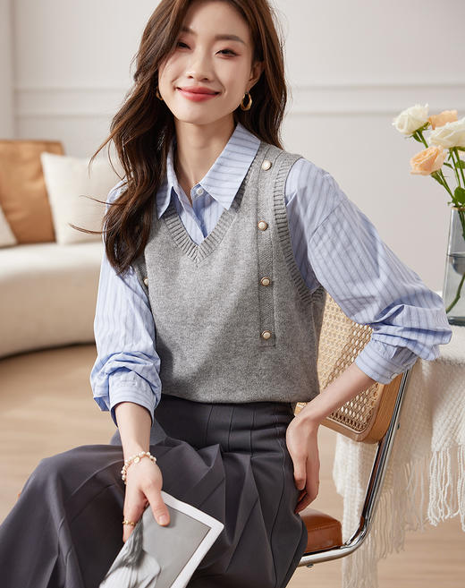 【129选3件，不退换】 熙世界法式针织马甲女2025春秋新款外搭v领坎肩毛衣背心设计感 商品图11