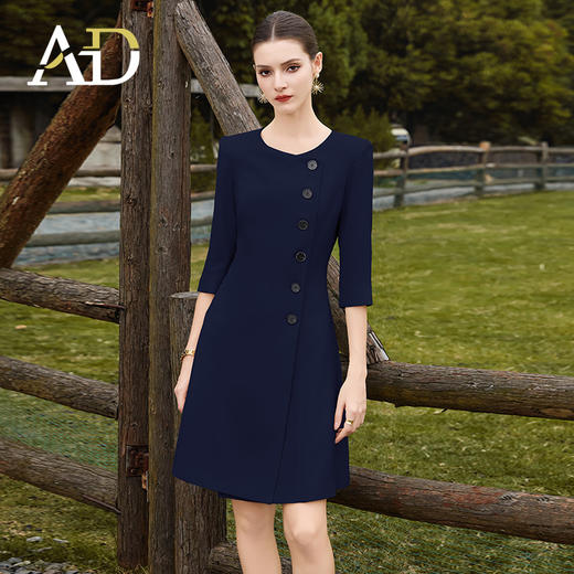 AD职场通勤米色圆领连衣裙女气质中长款大摆a字裙单排纽扣西装裙 商品图1