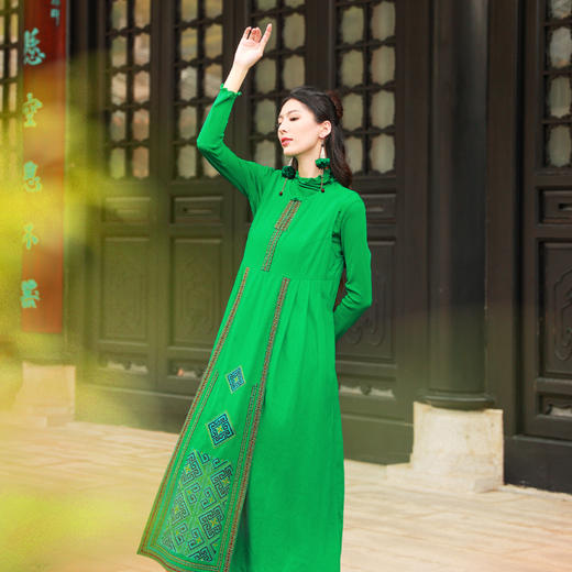 轻薄百搭上衣 | 绿苒高领打底衫 | 现货加急发 商品图1