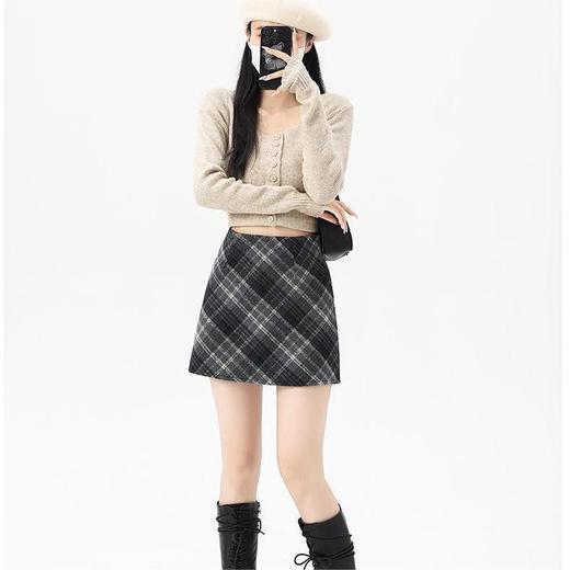 【超模君精选 喵小仟 毛呢格子裙】百搭简约的A型半裙 复古气质 遮小肚腩 高腰显瘦  显腿长 商品图7