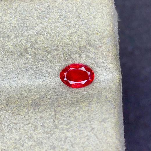 0.65ct刻面红宝石裸石 商品图1