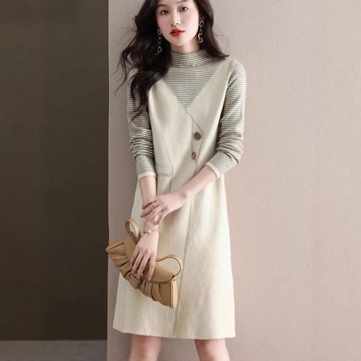 【配大衣连衣裙女】秋冬中长款针织衫假两件毛衣裙宽松内搭打底针织裙 商品图1
