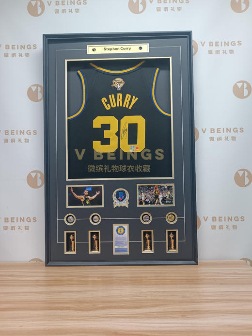 收藏系列 库里 勇士队30号黑色总决赛 亲笔签名球衣 商品图1