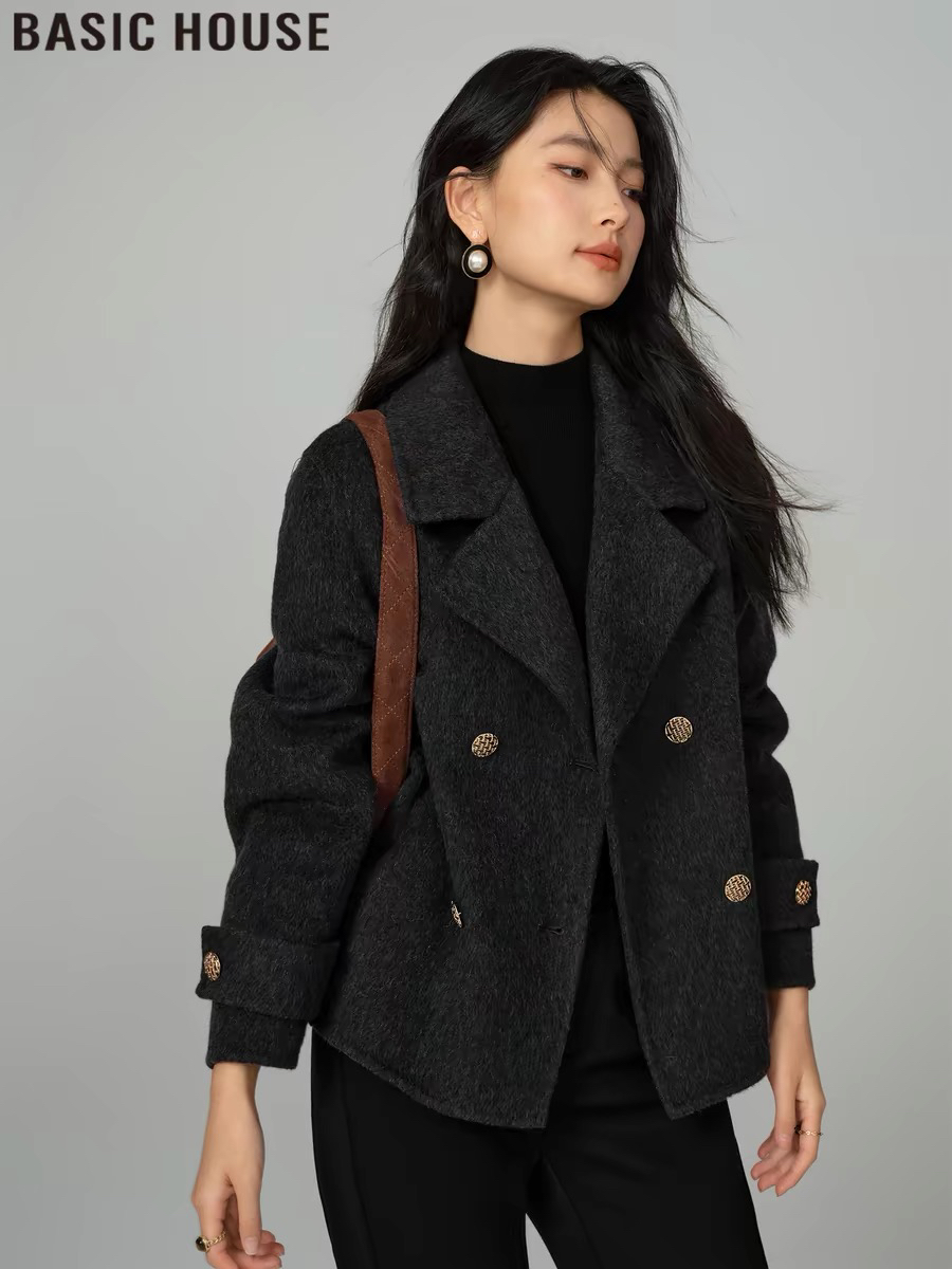澳毛短款大衣