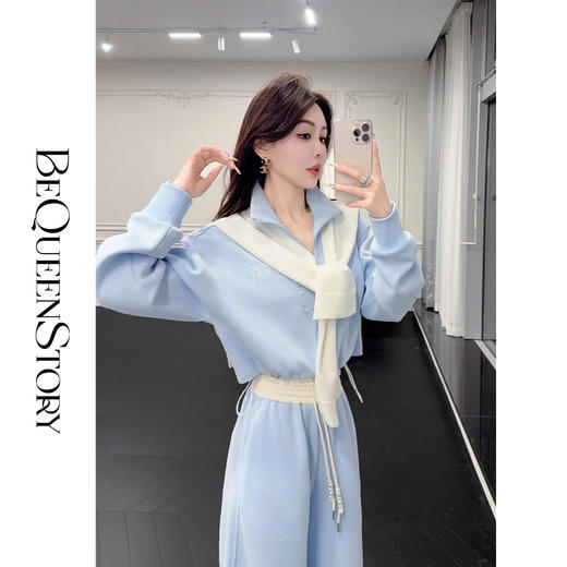 余潇潇【蔚蓝心晴】加绒高领拉链针织衫披肩上衣&拼色直筒裤三件套 商品图0