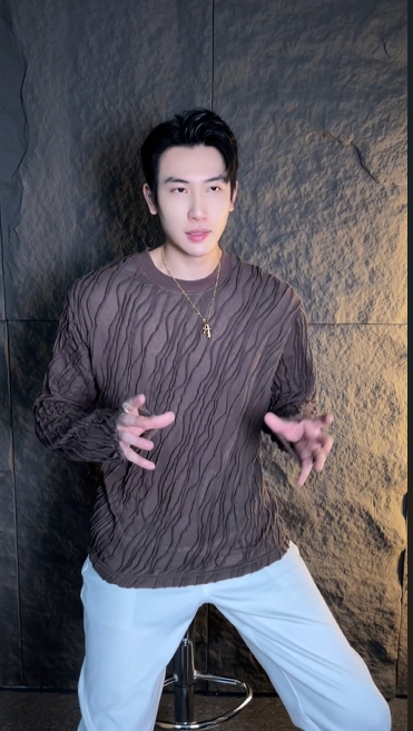 T363新款潮流男士圆领褶皱工艺长袖T恤时尚宽松舒适百搭ins潮