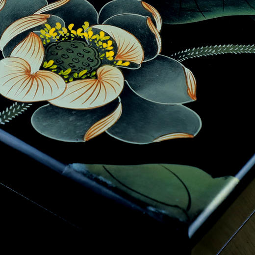 【经典】山西平遥非遗推光漆器手工彩绘荷韵首饰盒  复古高档梳妆盒新中式收纳盒非遗项目 商品图2