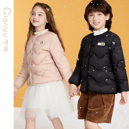 笛莎千与2024冬季新款男女童同款简约基础圆领轻薄羽绒服 商品图1