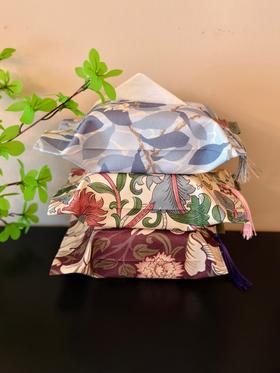 氛围感铁搭子❗️英国Morris经典名画系列茶巾桌旗！有从没见过的新花色❗️  ⭕️升级款双层茶巾✅经典画稿系列，三色可选  💰29元起独家秒杀，顶级艺术画作带回家！桌旗，还有新品纸巾抽