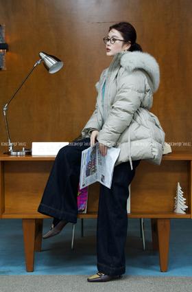 【门店同款】ENJOY冬季从“绒”冬日抽绳连帽毛领羽绒 159949681