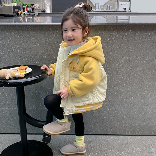 【冬季女宝宝夹棉上衣！时髦又保暖】女童外套秋冬新款 网红炸街儿童冬装 冬季女宝宝夹棉上衣外套-QQ 商品图1