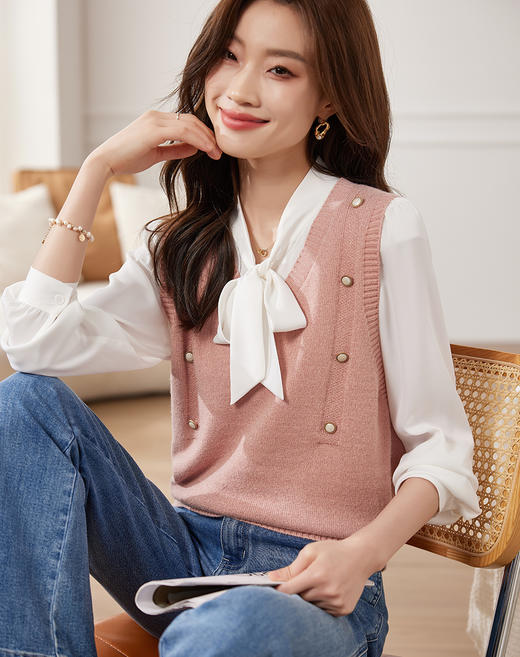 【129选3件，不退换】 熙世界法式针织马甲女2025春秋新款外搭v领坎肩毛衣背心设计感 商品图10